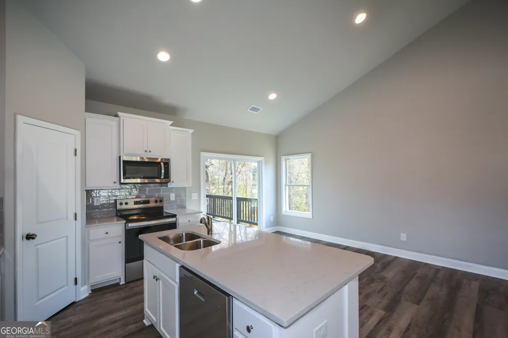 1816 Jessica WAY Winder, GA 30680
