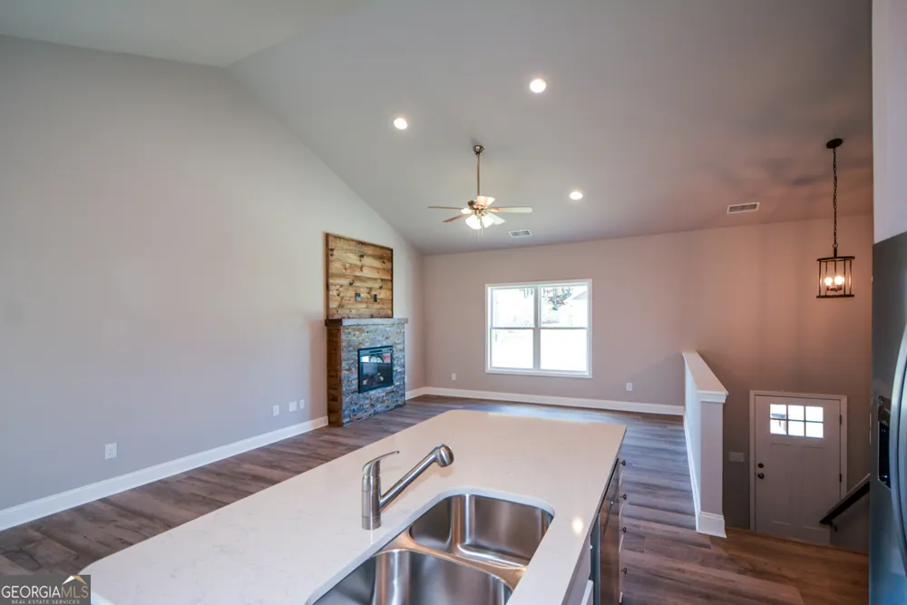 1816 Jessica WAY Winder, GA 30680