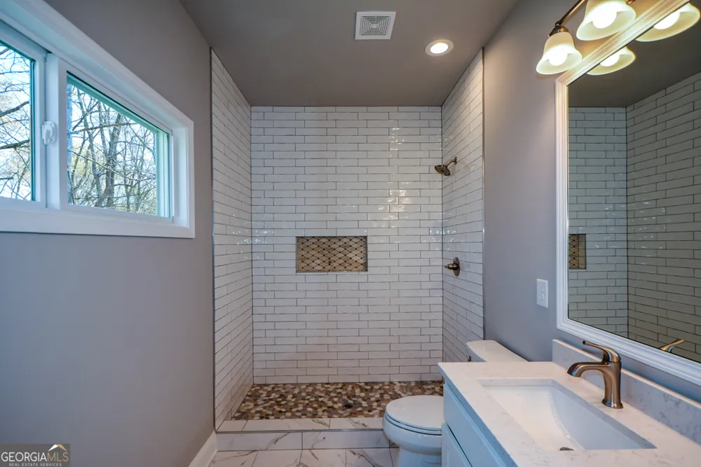 1816 Jessica WAY Winder, GA 30680