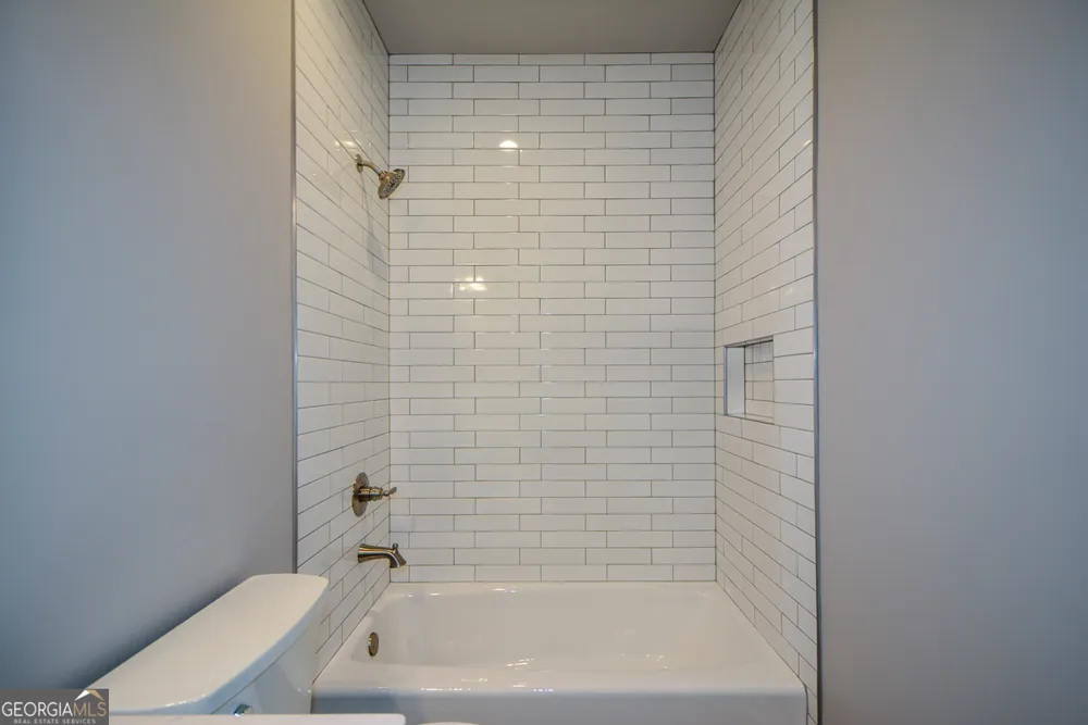 1816 Jessica WAY Winder, GA 30680