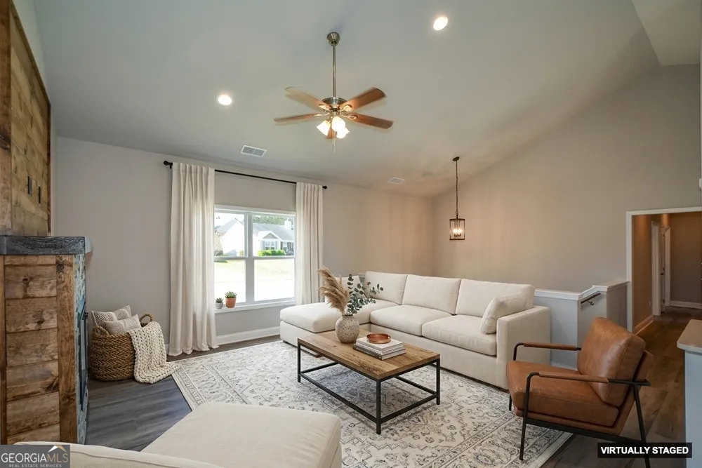 1816 Jessica WAY Winder, GA 30680