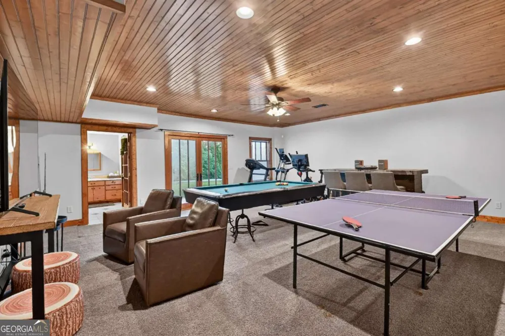 247 Craigtown RD Ellijay, GA 30540