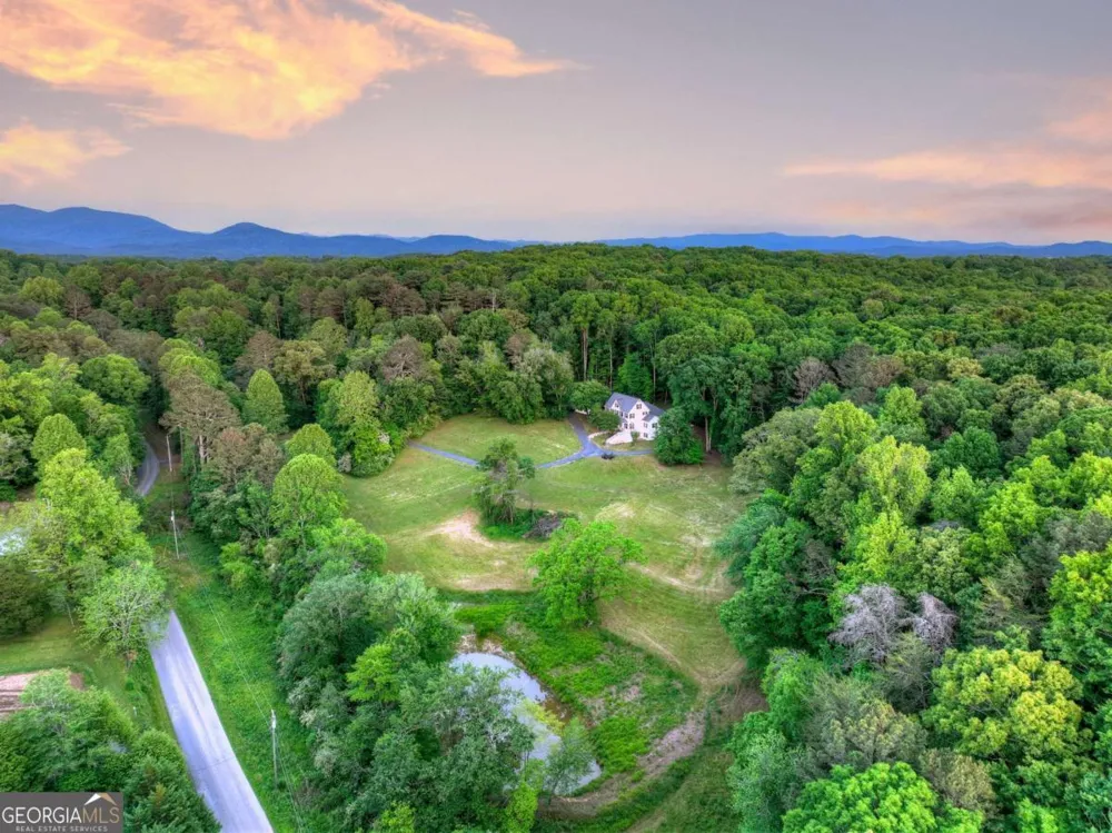 247 Craigtown RD Ellijay, GA 30540