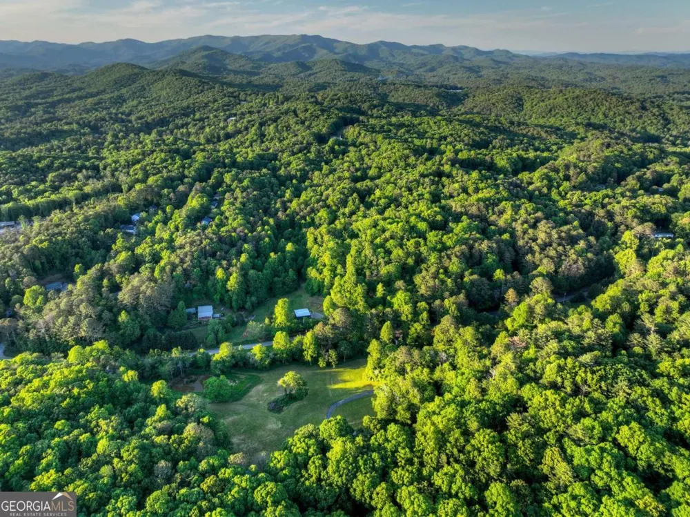 247 Craigtown RD Ellijay, GA 30540