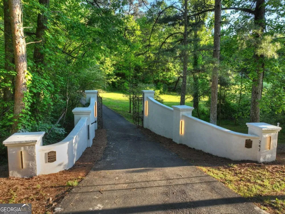 247 Craigtown RD Ellijay, GA 30540