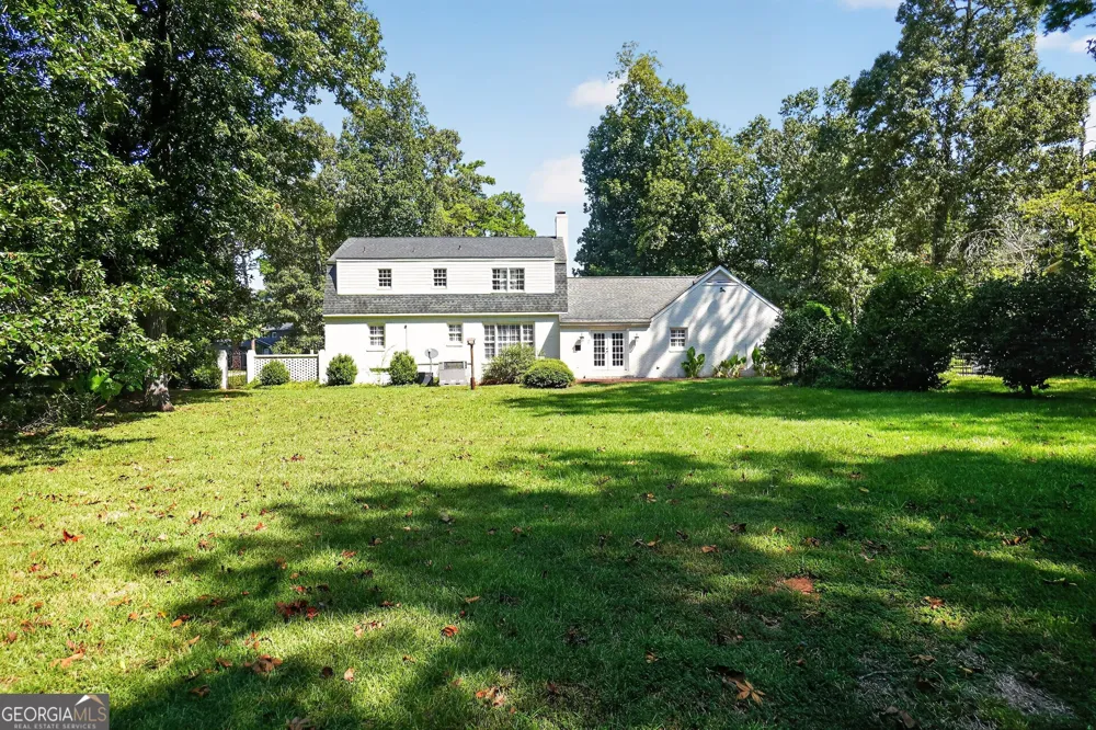 2210 E Doublegate DR Albany, GA 31721