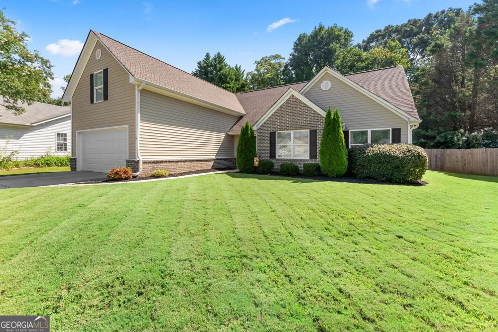 60 Burts Crossing Drrive Dawsonville, GA 30534