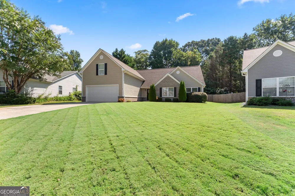 60 Burts Crossing Drrive Dawsonville, GA 30534