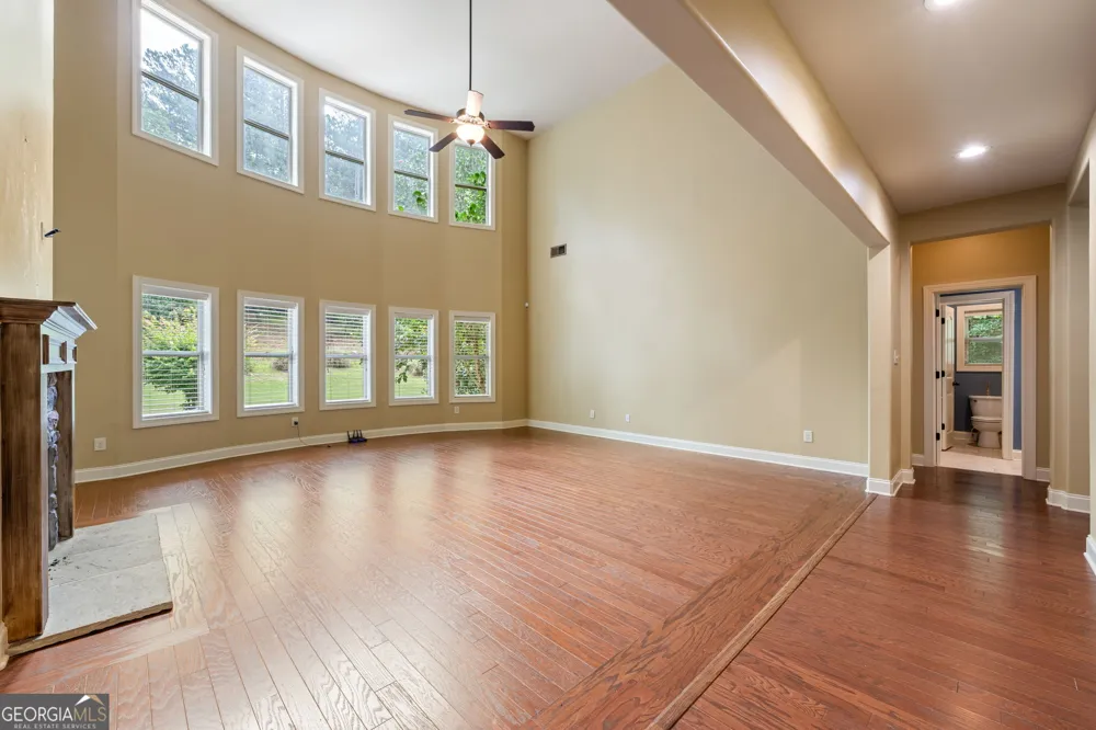 10 Ridgeview CT Newnan, GA 30263