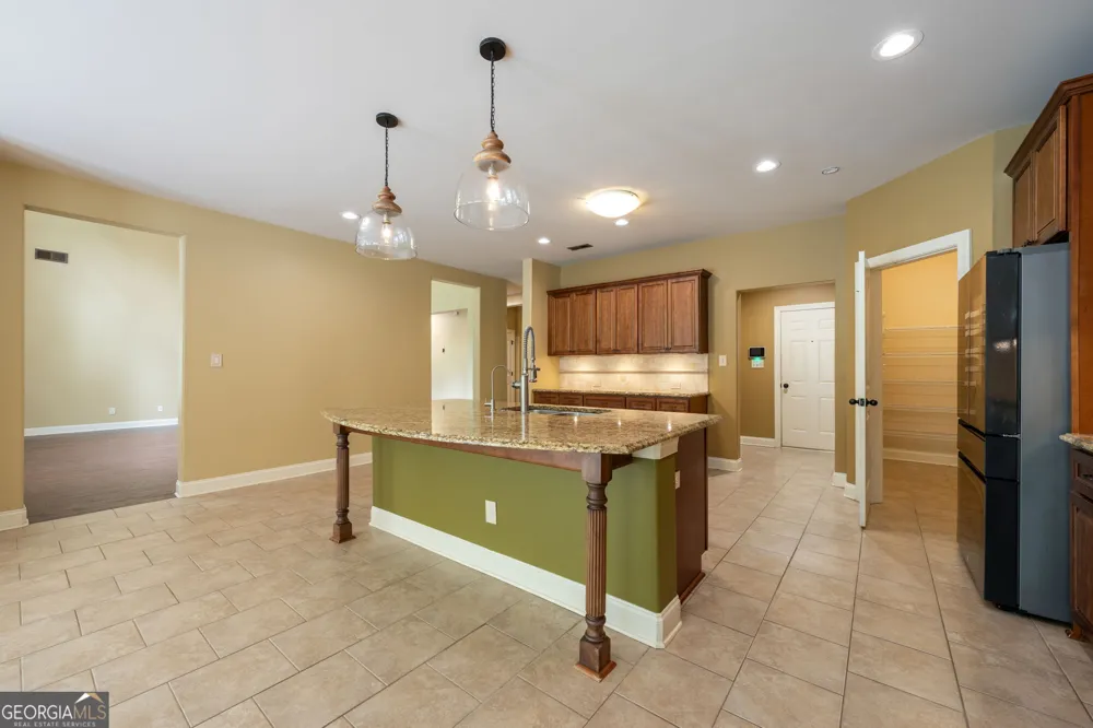 10 Ridgeview CT Newnan, GA 30263