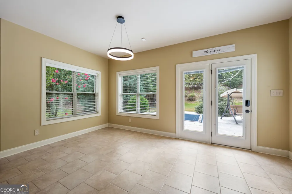 10 Ridgeview CT Newnan, GA 30263