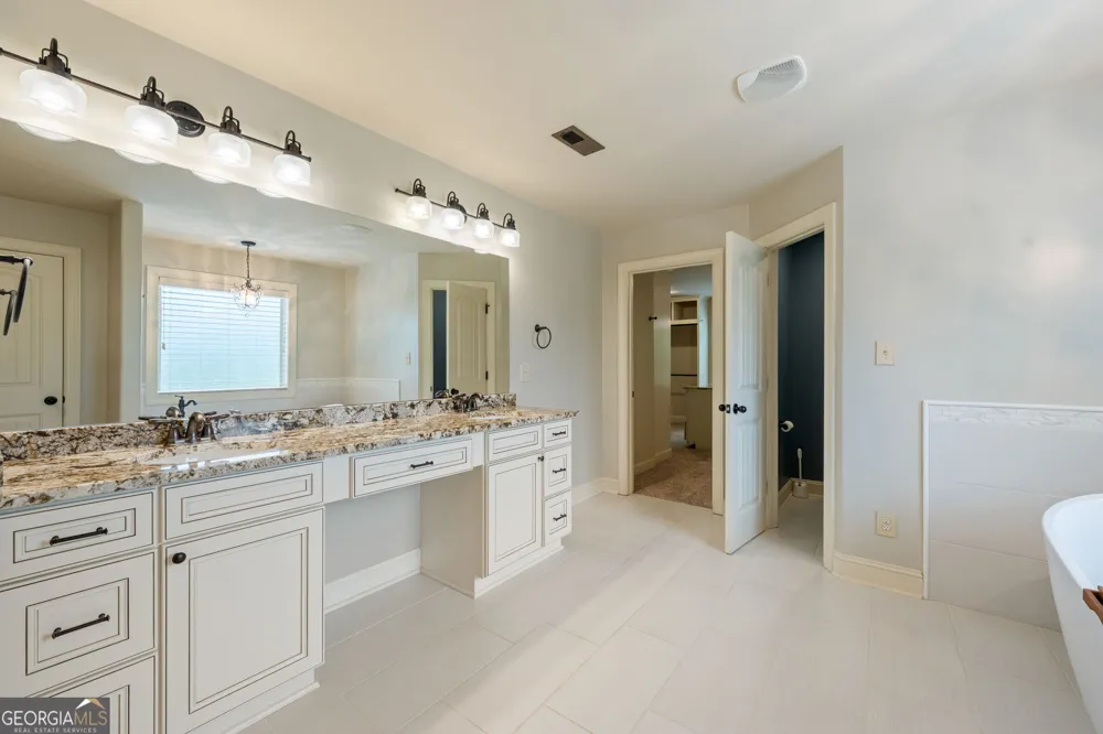 10 Ridgeview CT Newnan, GA 30263