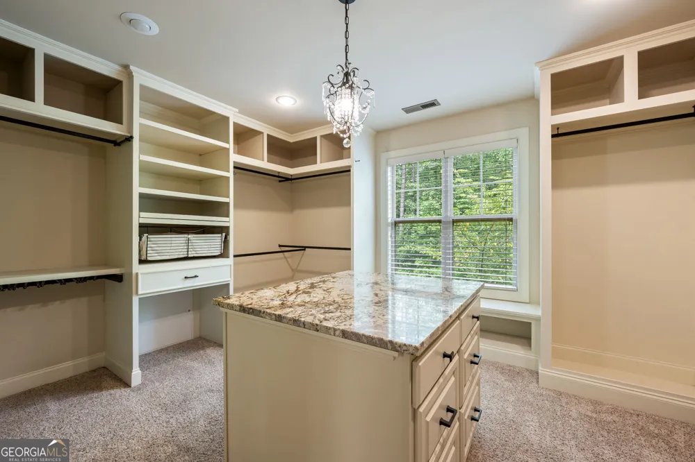 10 Ridgeview CT Newnan, GA 30263