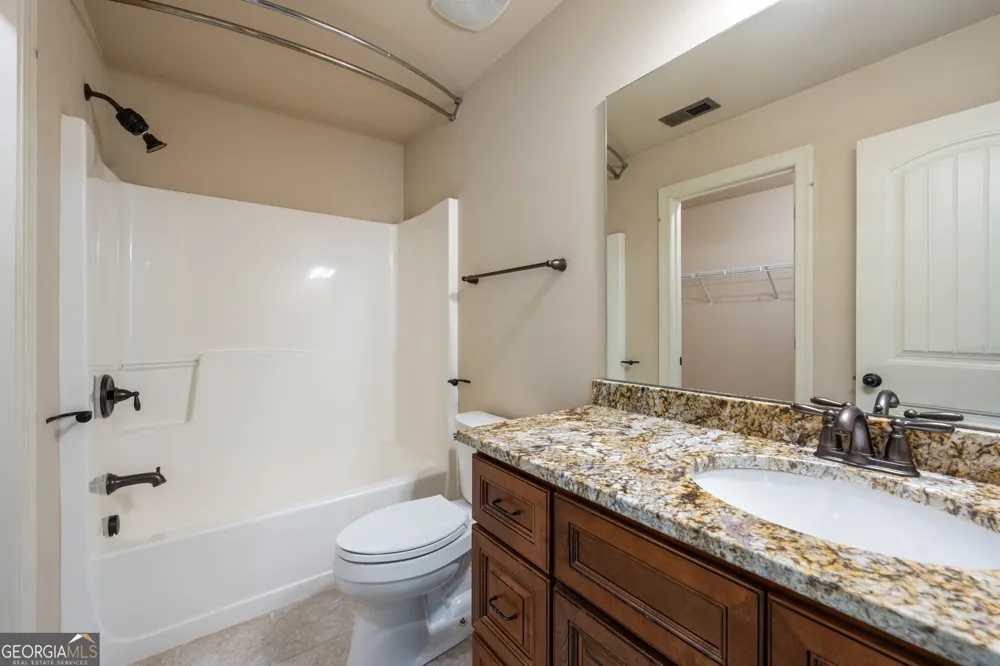 10 Ridgeview CT Newnan, GA 30263