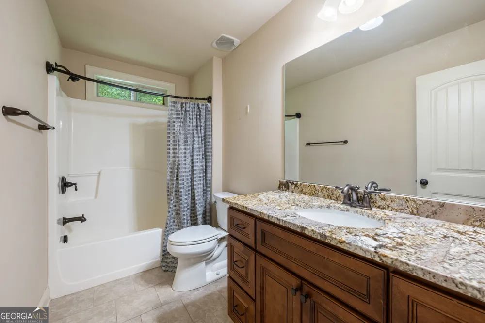 10 Ridgeview CT Newnan, GA 30263