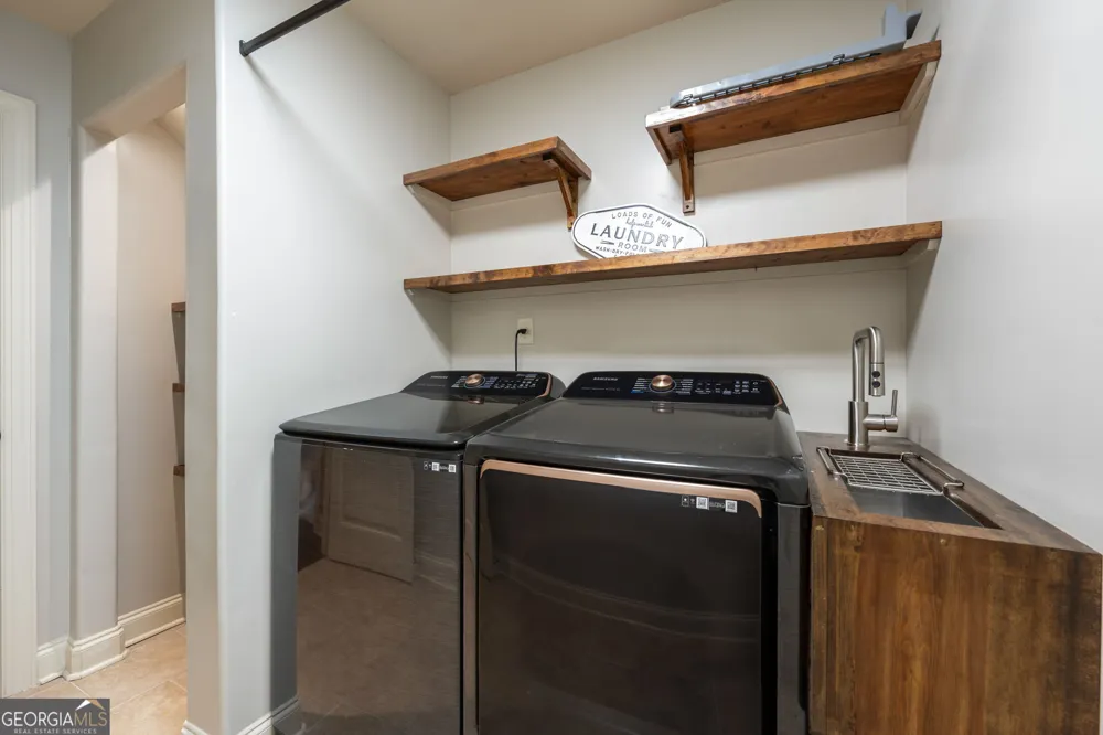 10 Ridgeview CT Newnan, GA 30263