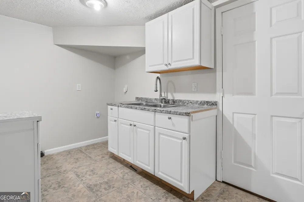 6828 Rockland RD Lithonia, GA 30038
