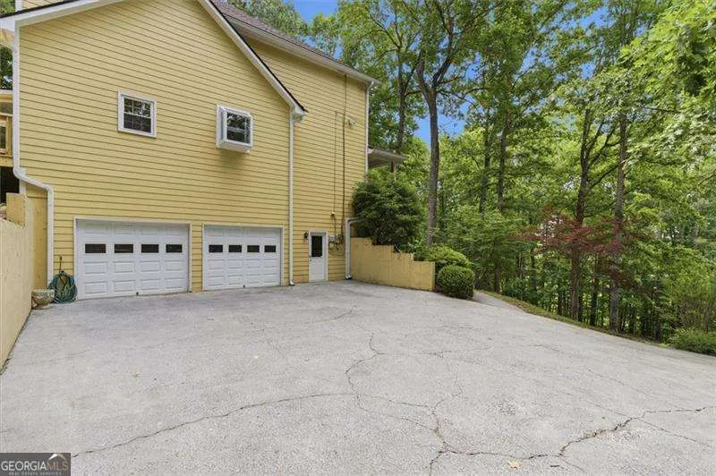 232 Nacoochee DR Woodstock, GA 30188