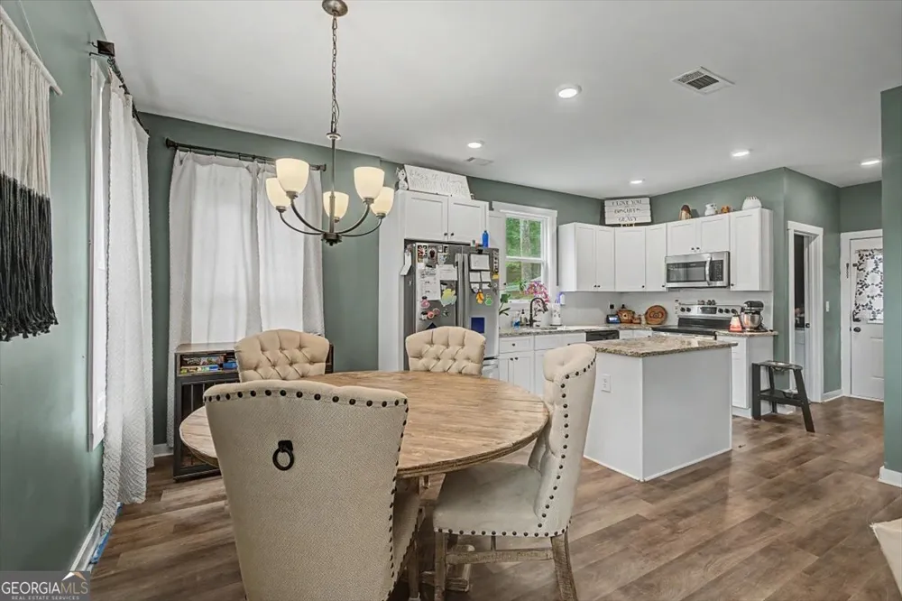 97 Bryant CIR Cedartown, GA 30125