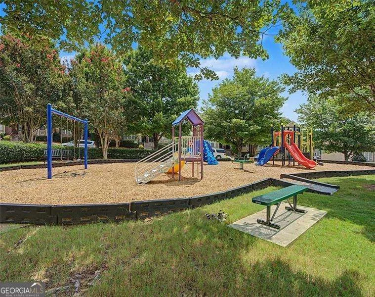 1609 Meadow XING East Point, GA 30344