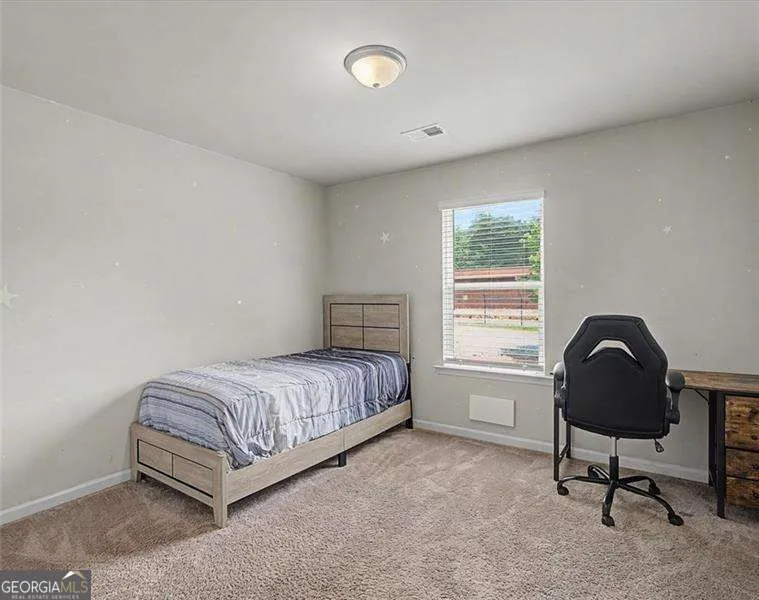 1609 Meadow XING East Point, GA 30344