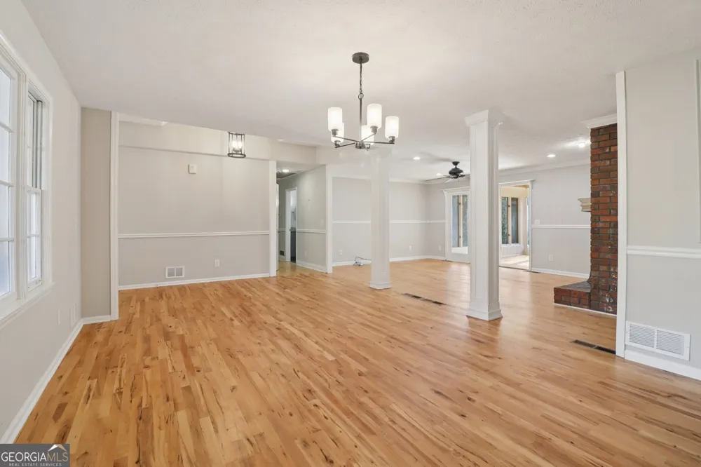 937 Hidden Falls LN SE Smyrna, GA 30082