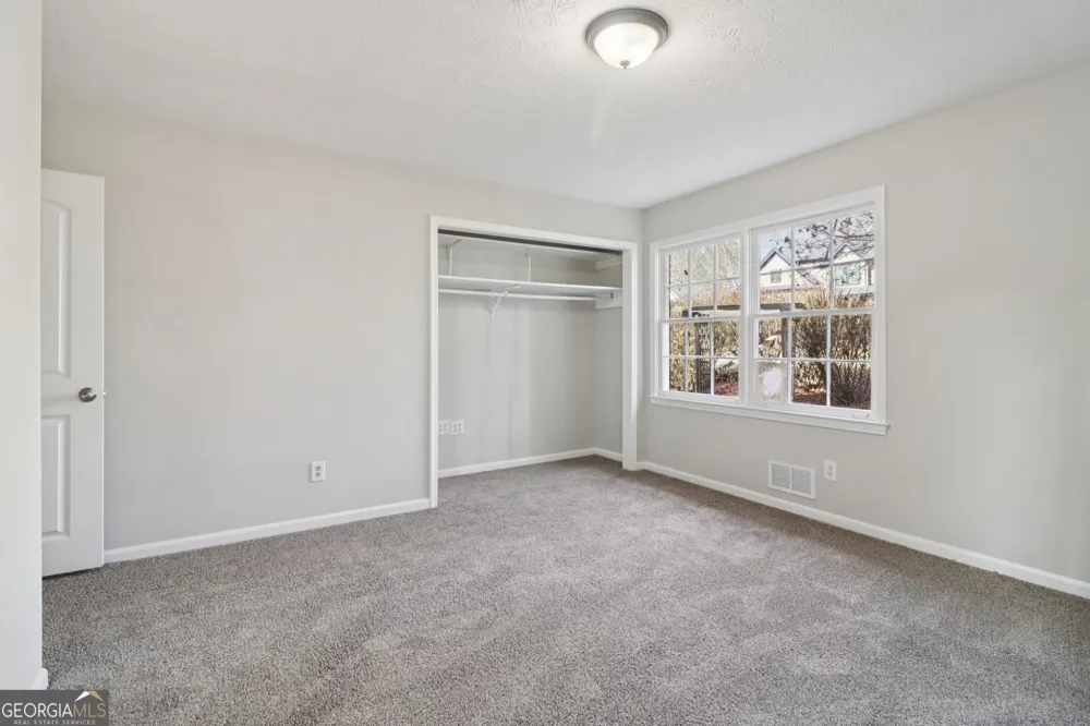 937 Hidden Falls LN SE Smyrna, GA 30082
