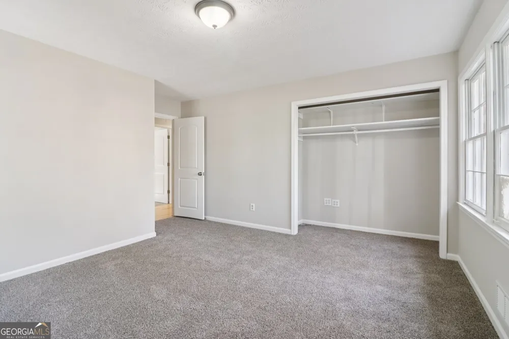 937 Hidden Falls LN SE Smyrna, GA 30082
