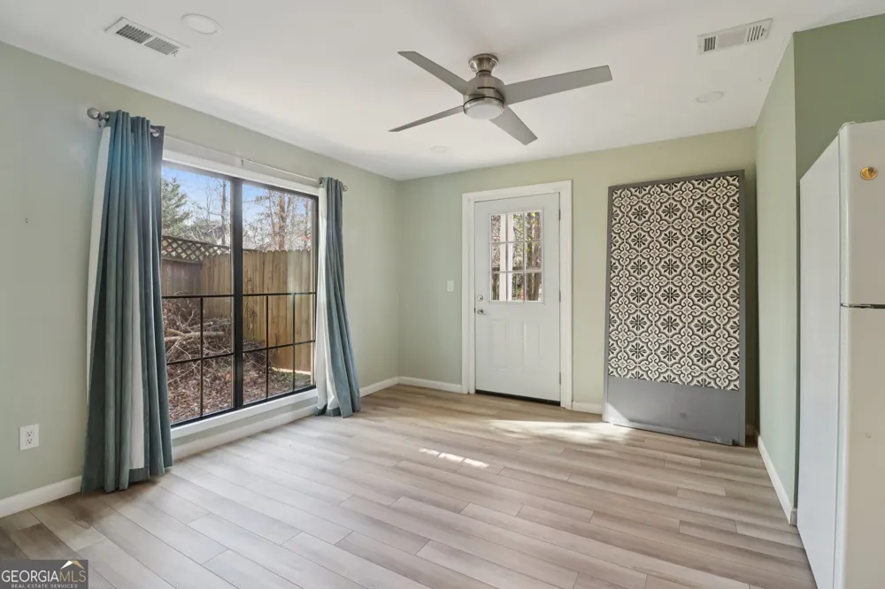937 Hidden Falls LN SE Smyrna, GA 30082