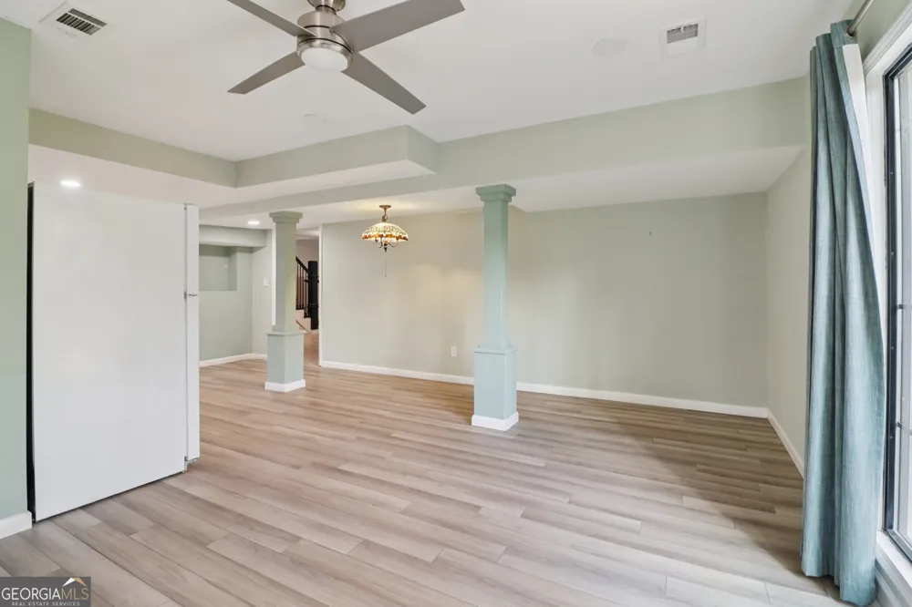 937 Hidden Falls LN SE Smyrna, GA 30082