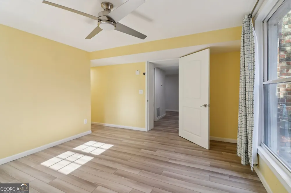 937 Hidden Falls LN SE Smyrna, GA 30082