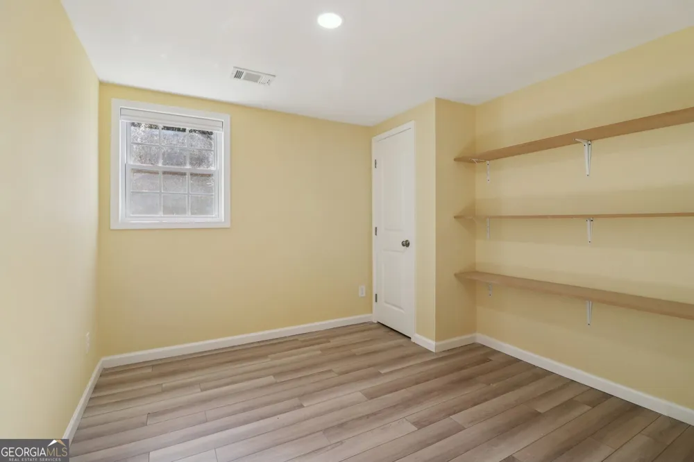 937 Hidden Falls LN SE Smyrna, GA 30082