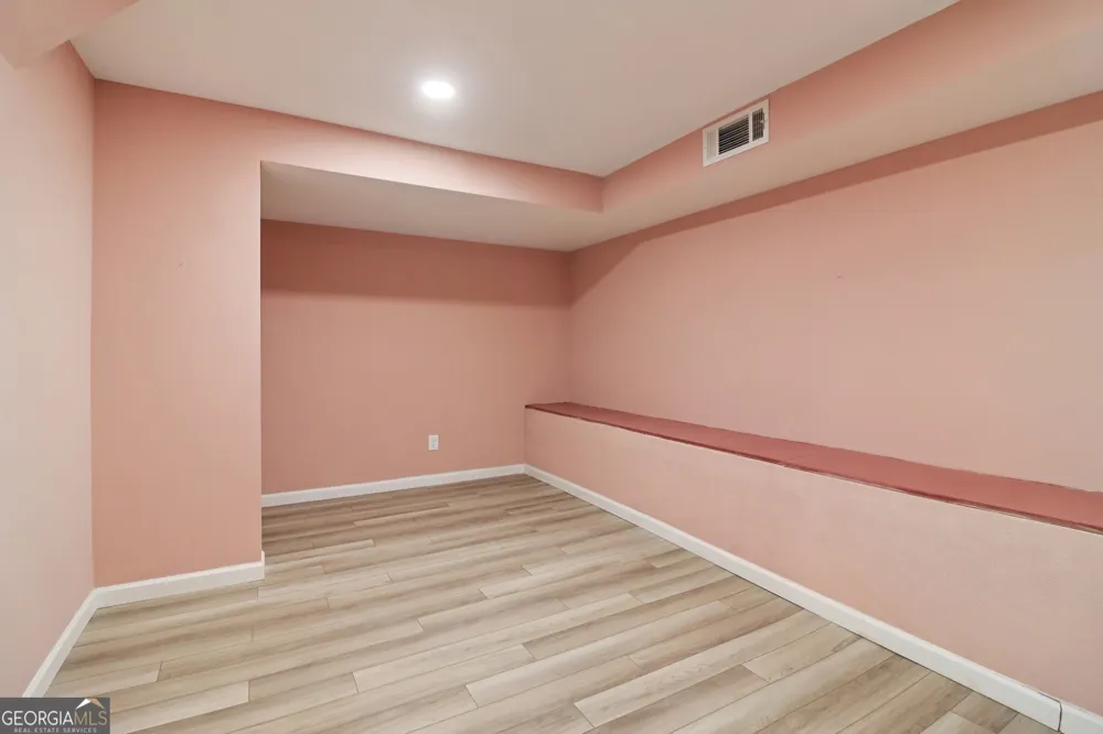 937 Hidden Falls LN SE Smyrna, GA 30082