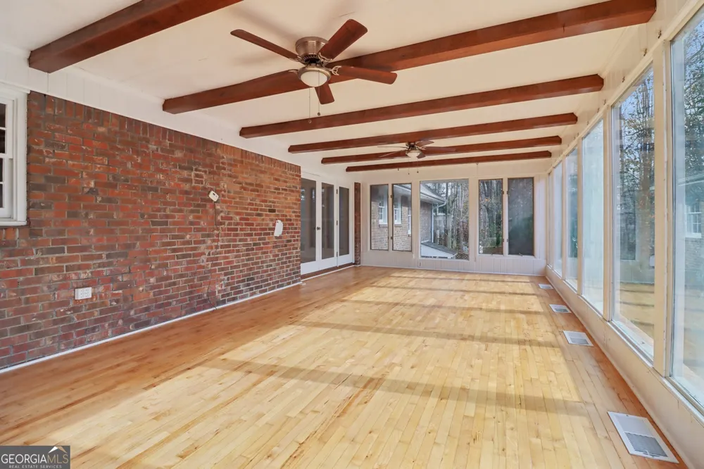 937 Hidden Falls LN SE Smyrna, GA 30082
