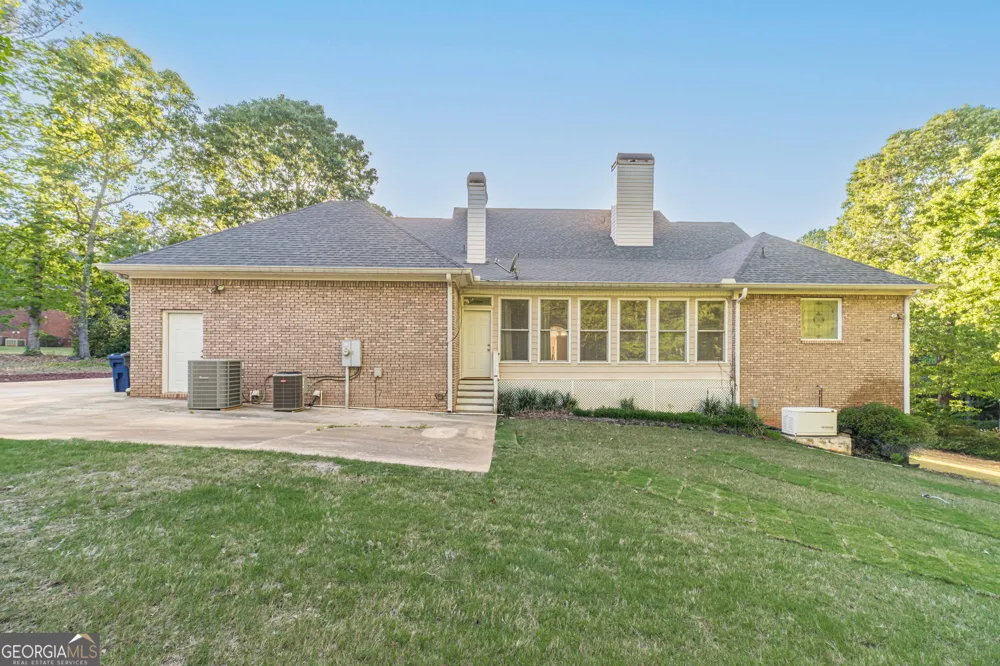 4314 Sweetwater CT Covington, GA 30014
