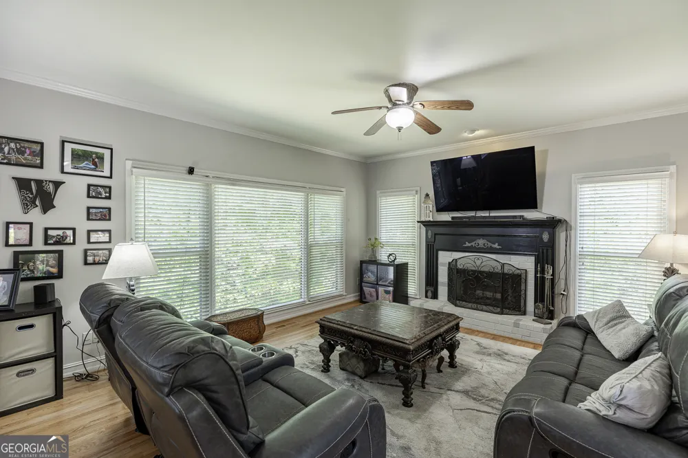 755 Braidwood CV NW Acworth, GA 30101