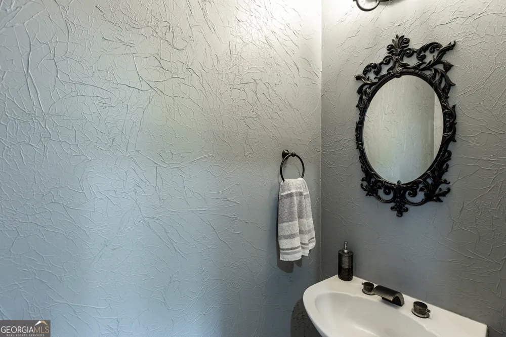 755 Braidwood CV NW Acworth, GA 30101