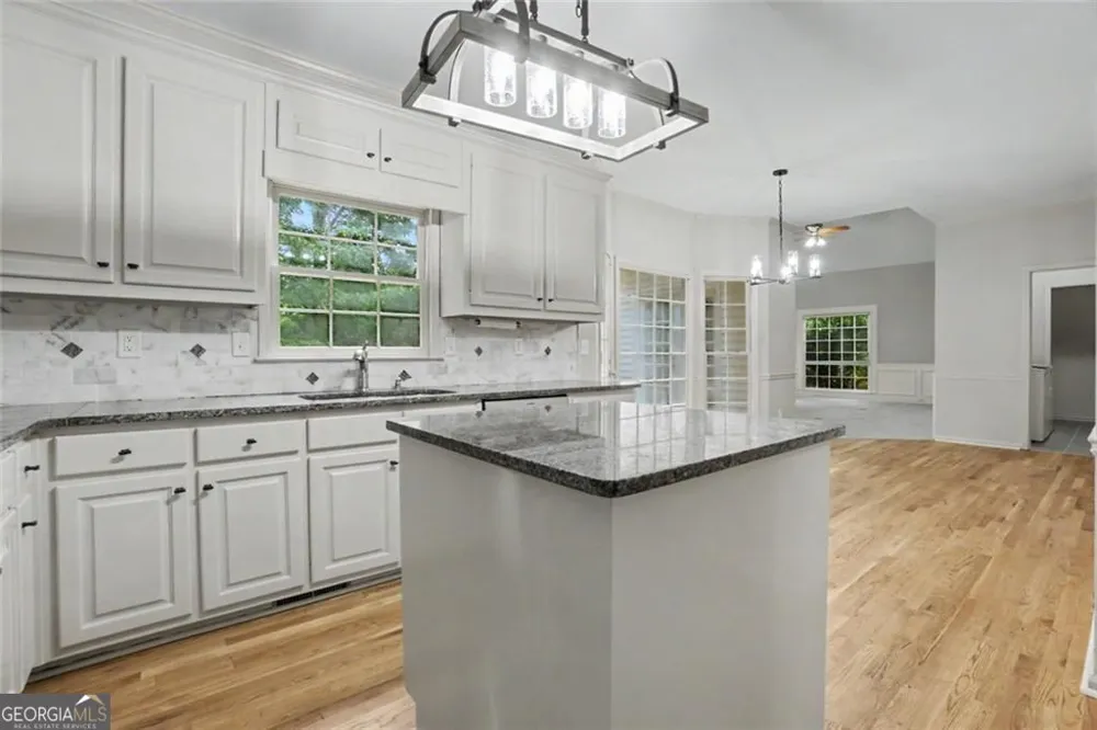 10785 Tuxford DR Alpharetta, GA 30022