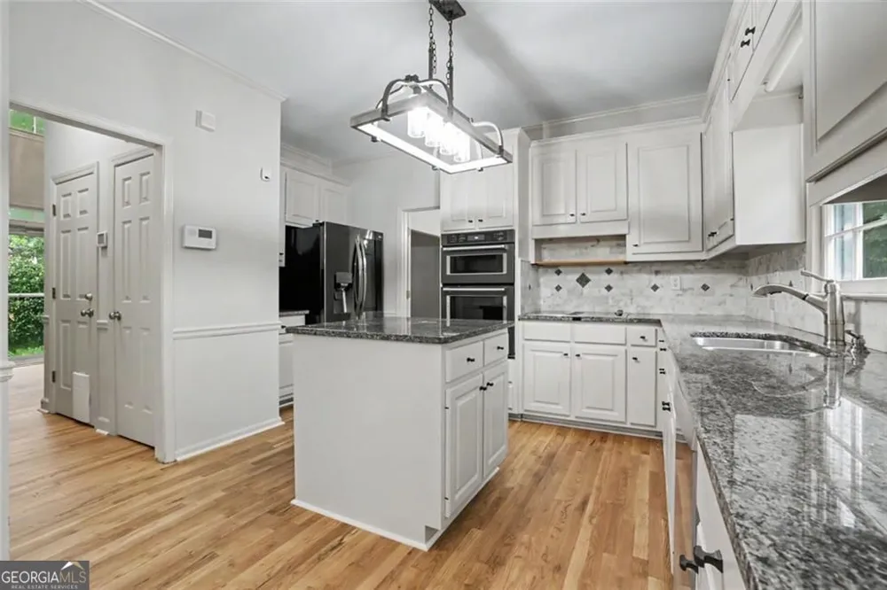 10785 Tuxford DR Alpharetta, GA 30022