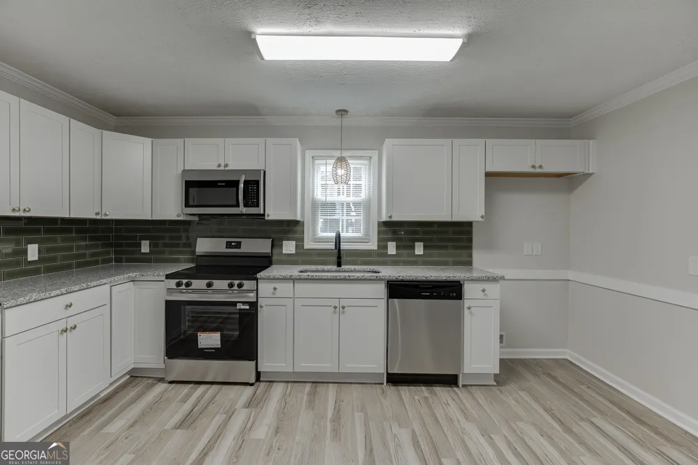 4445 Lake Forest DR Oakwood, GA 30566