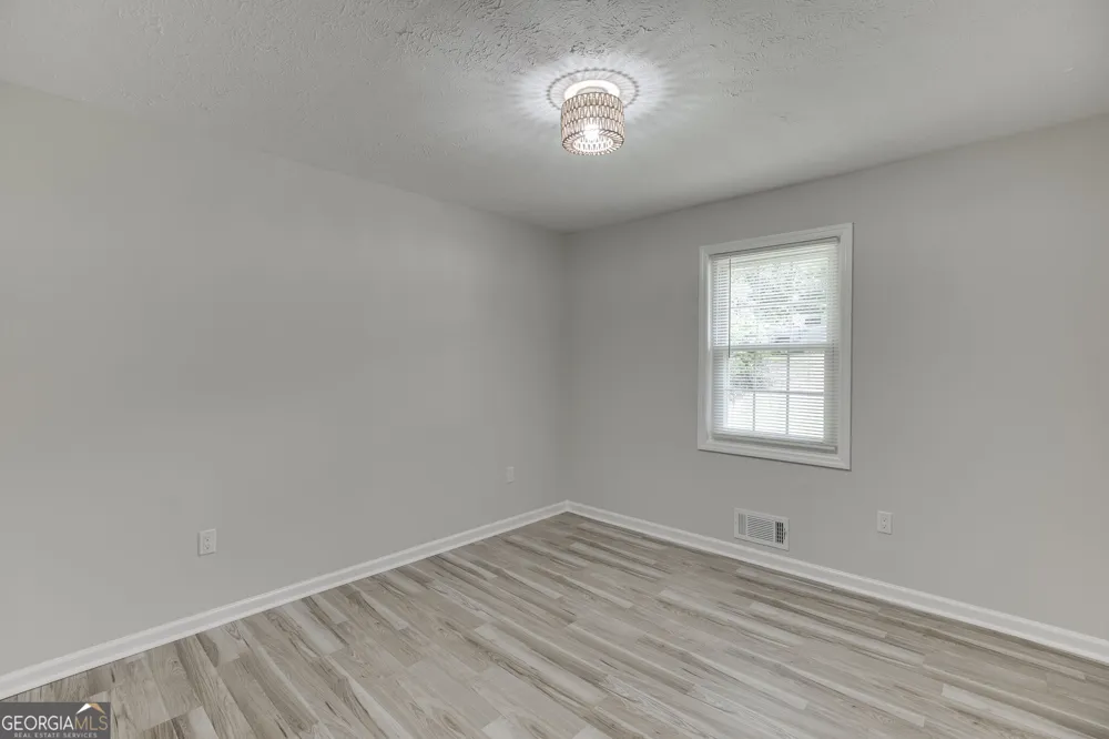 4445 Lake Forest DR Oakwood, GA 30566