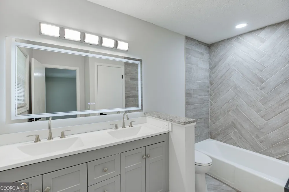 4445 Lake Forest DR Oakwood, GA 30566