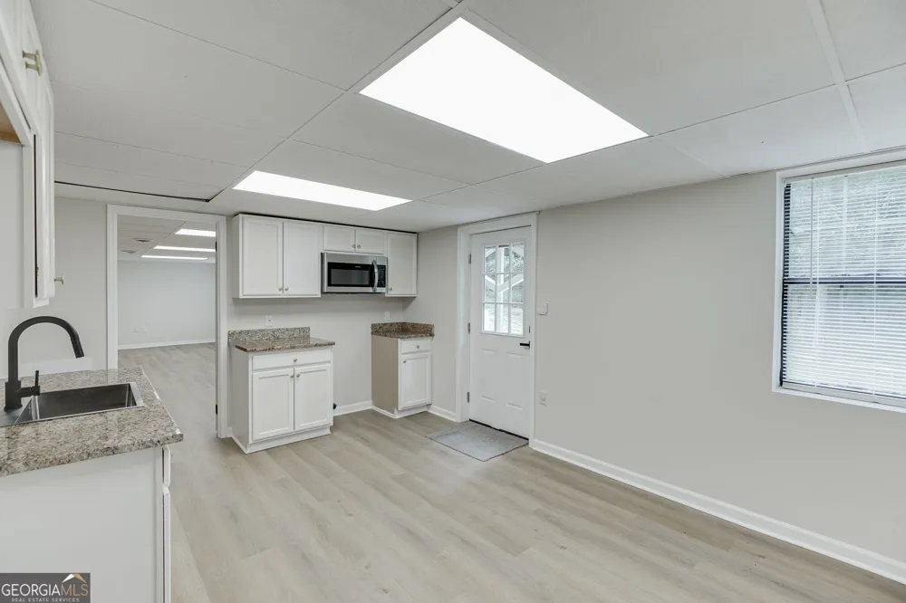 4445 Lake Forest DR Oakwood, GA 30566