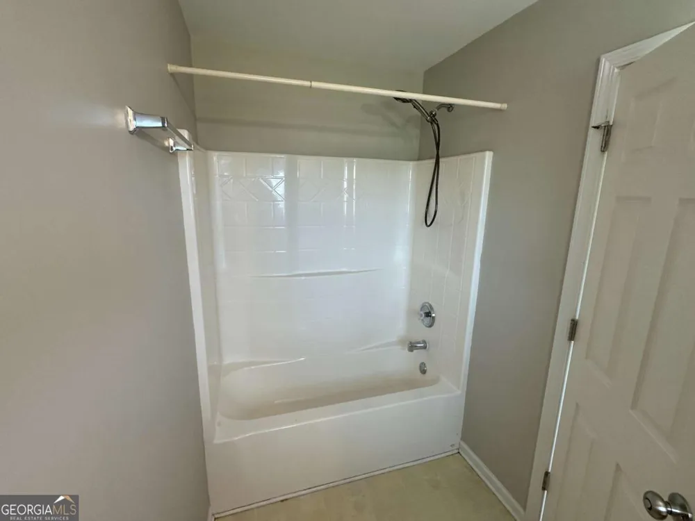 93 Princeton AVE Adairsville, GA 30103