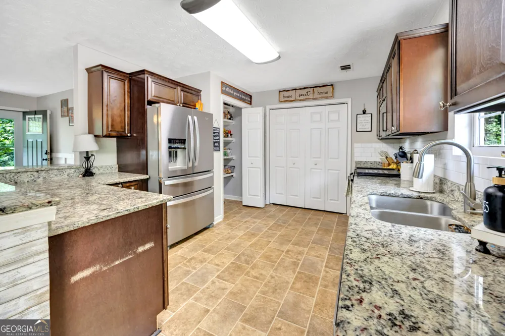 1276 Long Piney RD Mansfield, GA 30055