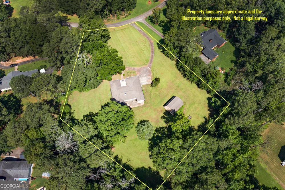 18 Valley TRL Covington, GA 30014