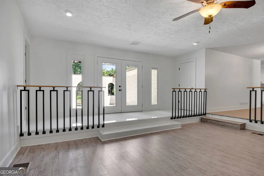 18 Valley TRL Covington, GA 30014