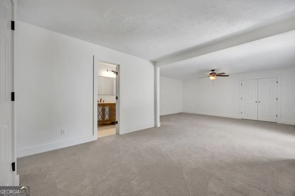 18 Valley TRL Covington, GA 30014