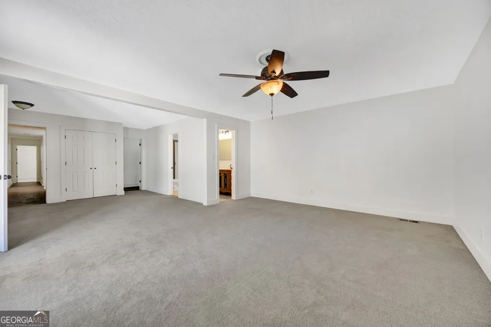 18 Valley TRL Covington, GA 30014