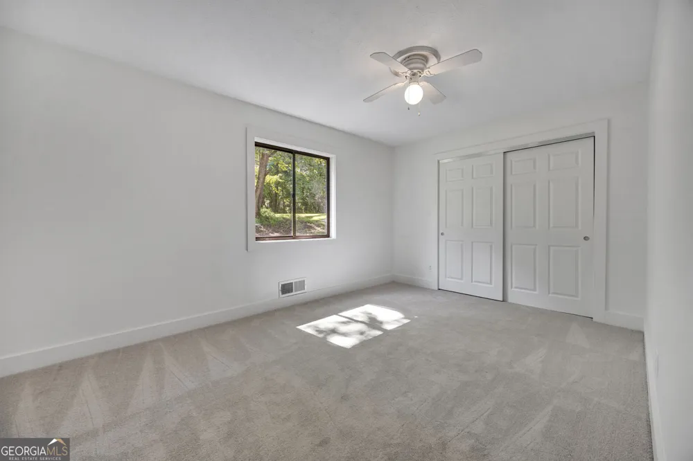 18 Valley TRL Covington, GA 30014